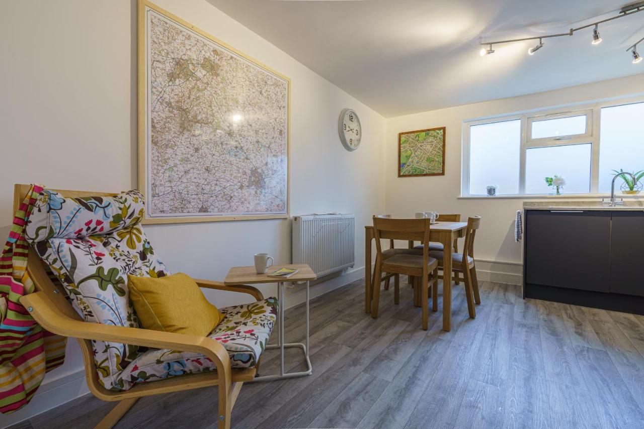 Appartement Private Deck With Newly Refurbished Flat Attached! à Cirencester Extérieur photo