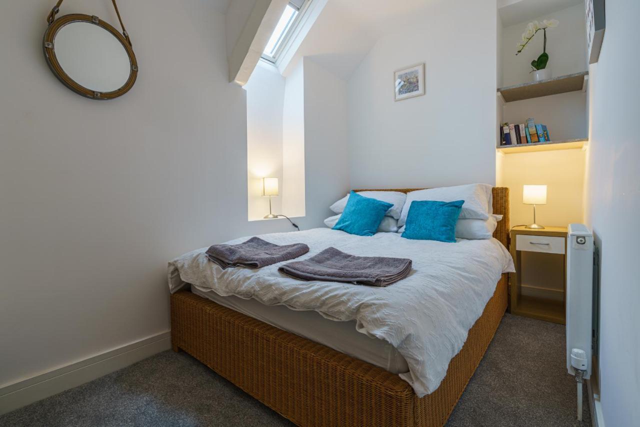 Appartement Private Deck With Newly Refurbished Flat Attached! à Cirencester Extérieur photo